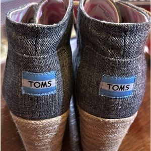 Toms women’s wedge bootie shoes sz 8.5